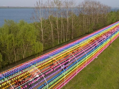 ����������������10�f�L(f��ng)܇�300�ײʺ��L(zh��ng)��